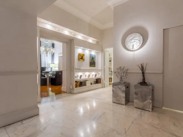 Luxurious Appartment to rent in noble Genga Palace