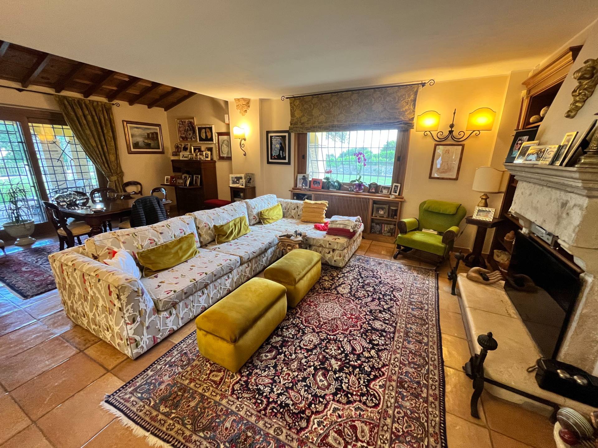 Villa Casale di Lusso con Piscina e Parco | Campagnano di Roma