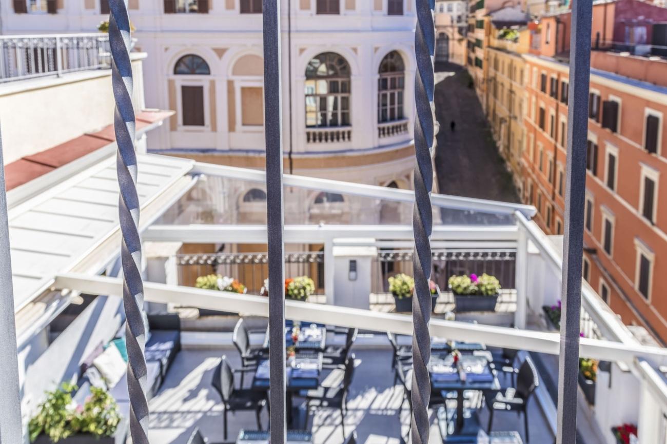 Hotel di Lusso in Vendita Roma | Suite con Terrazza Fontana di Trevi