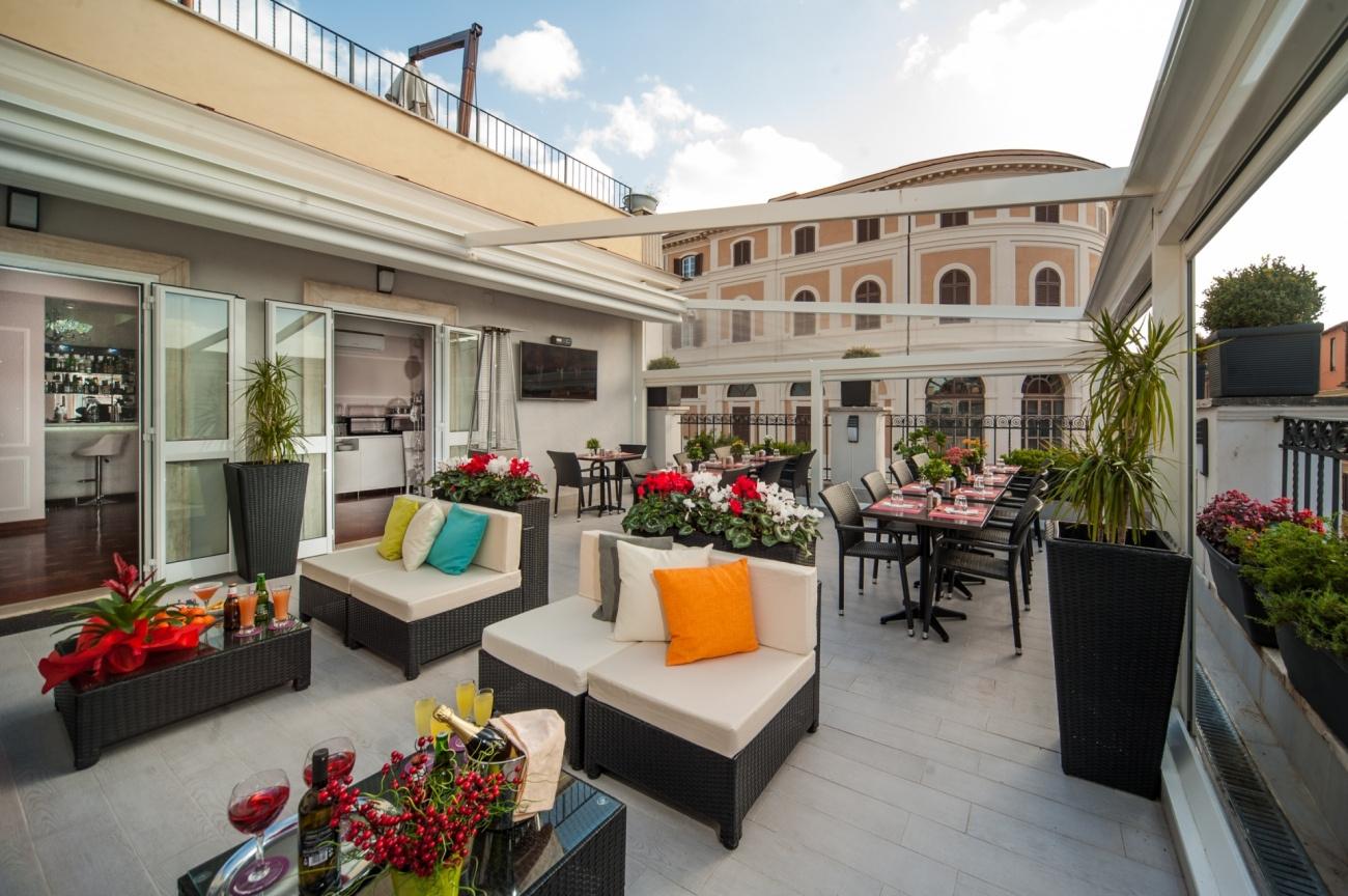 Hotel di Lusso in Vendita Roma | Suite con Terrazza Fontana di Trevi